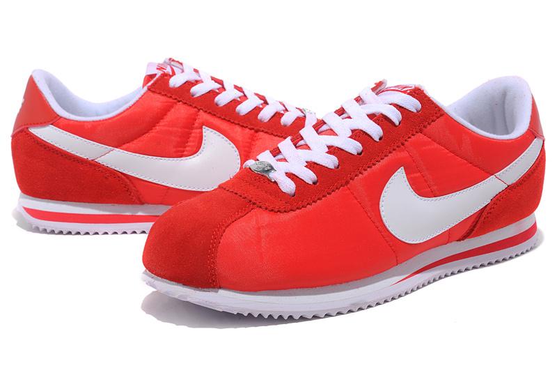 nike cortez anti fur Schoenen